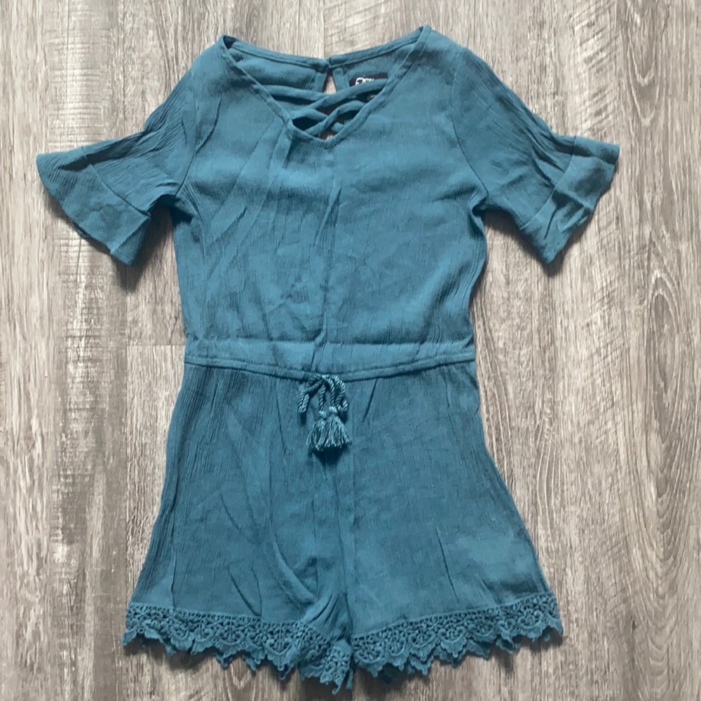 Size 7/8 Teal Art Class Romper